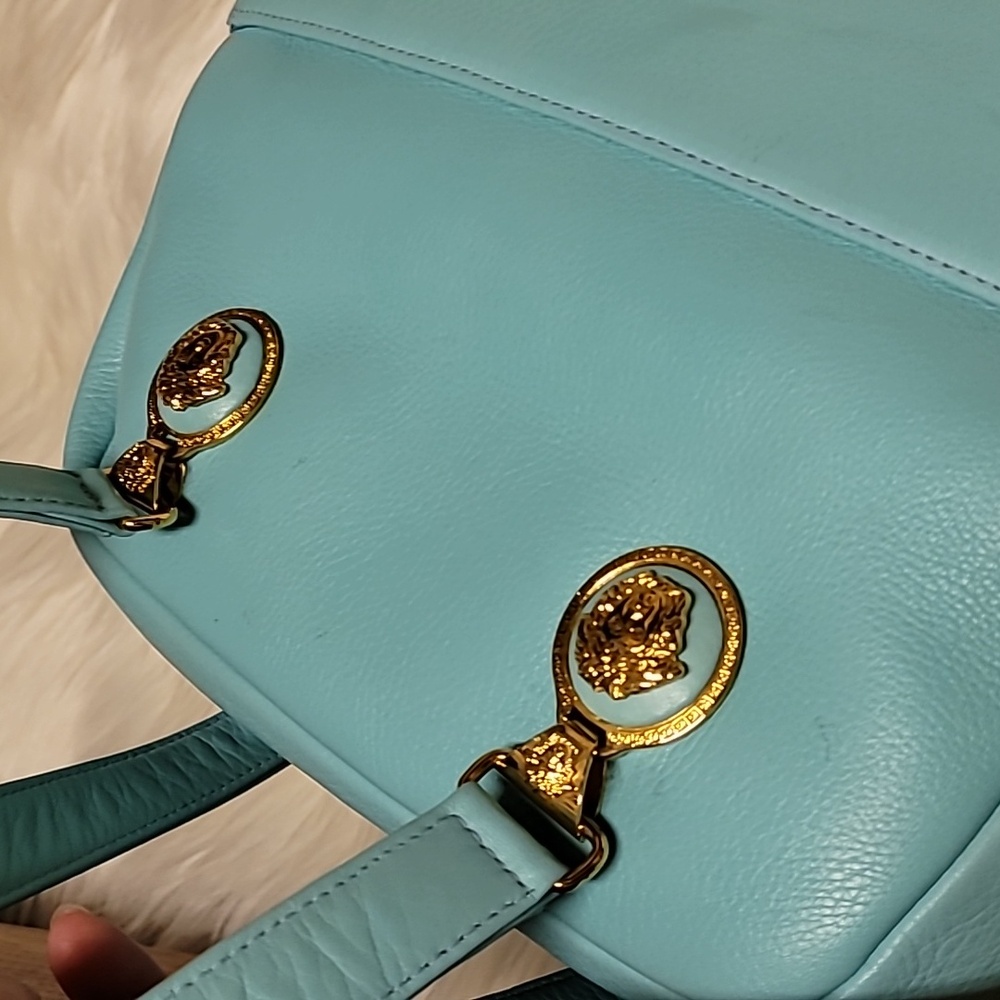 Rare Versace Aqua Leather Shoulder Bag with Gold Accents - Picture 5 of 17